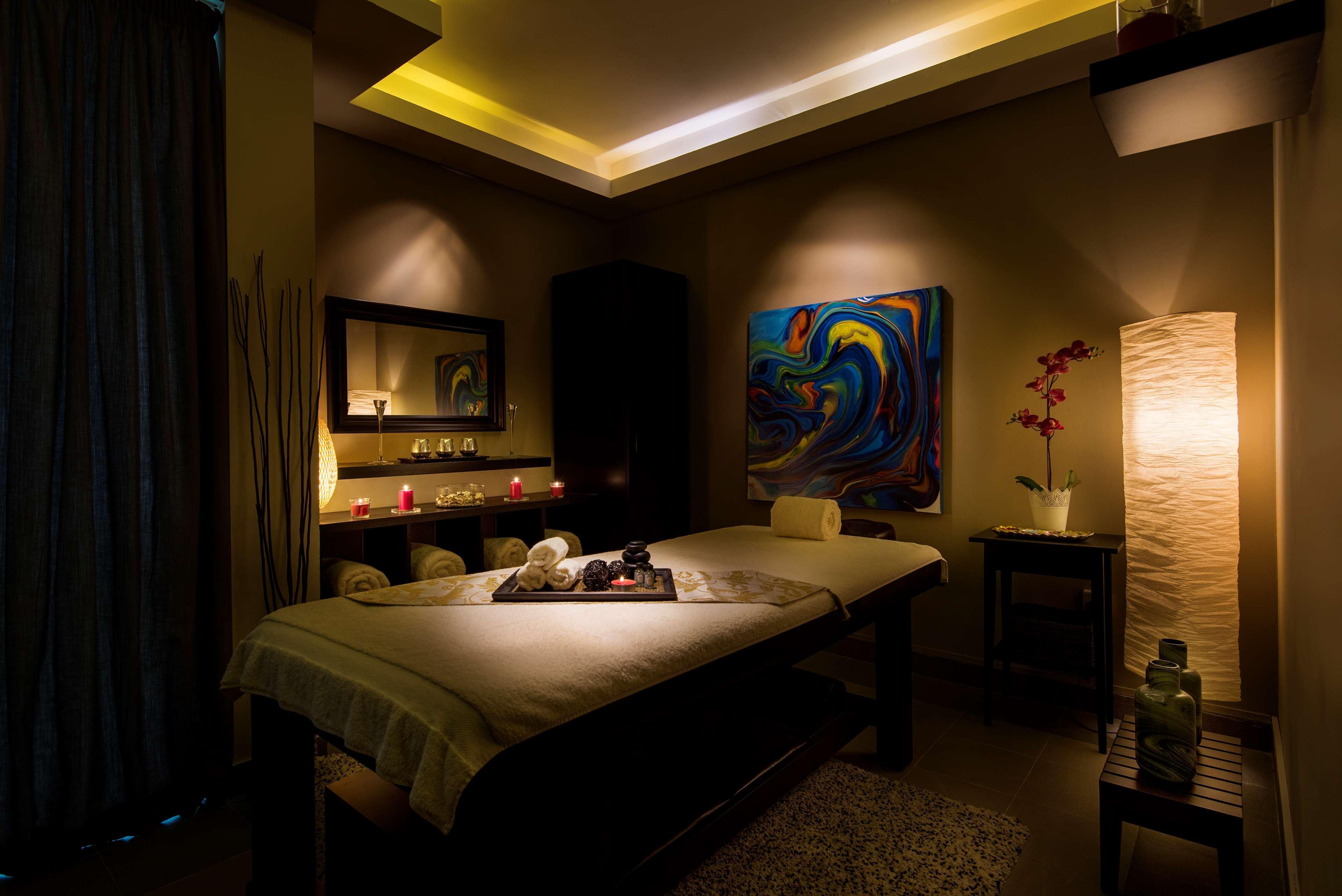 Golden Tulip 5*