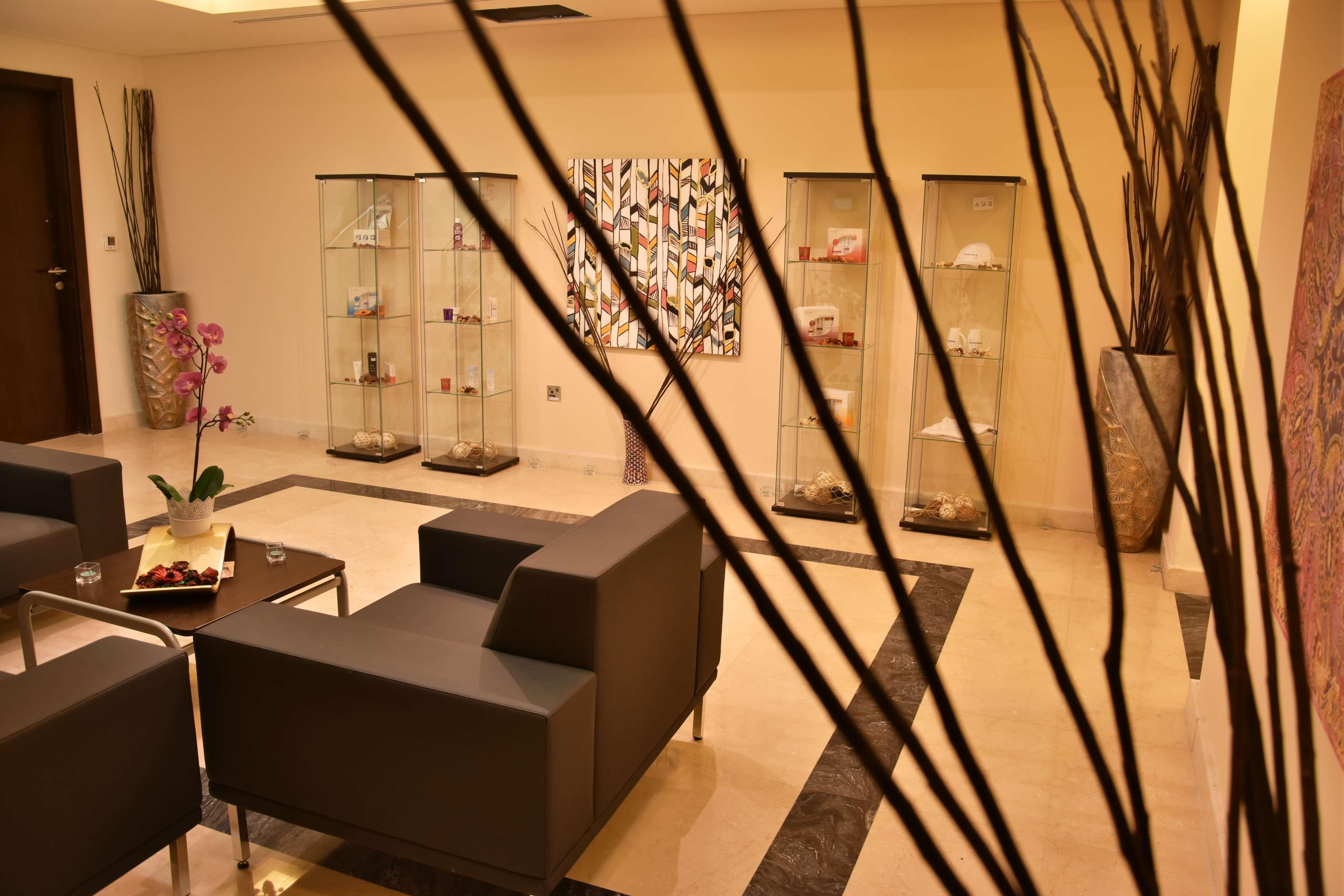 Golden Tulip 5*
