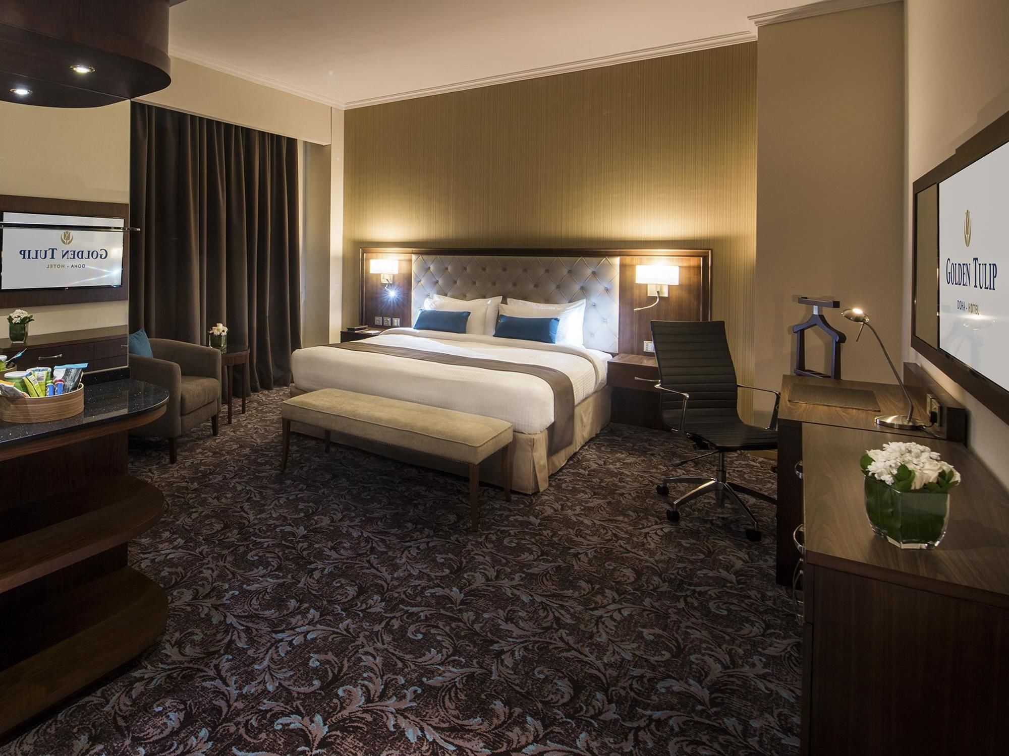 Golden Tulip 5*